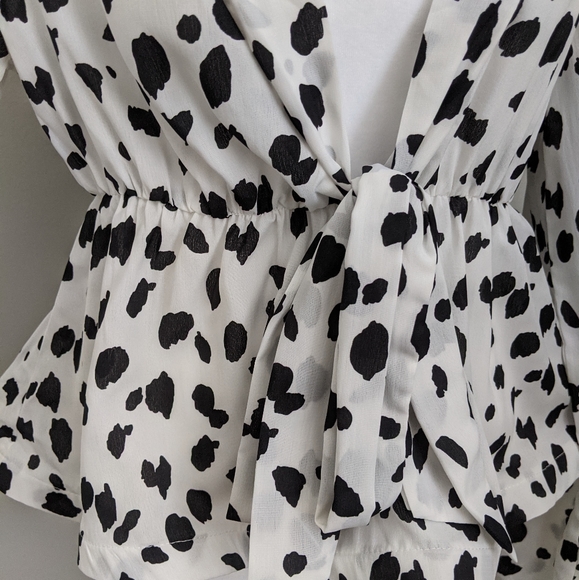 Dalmatian print tie front peplum top - Picture 7 of 8